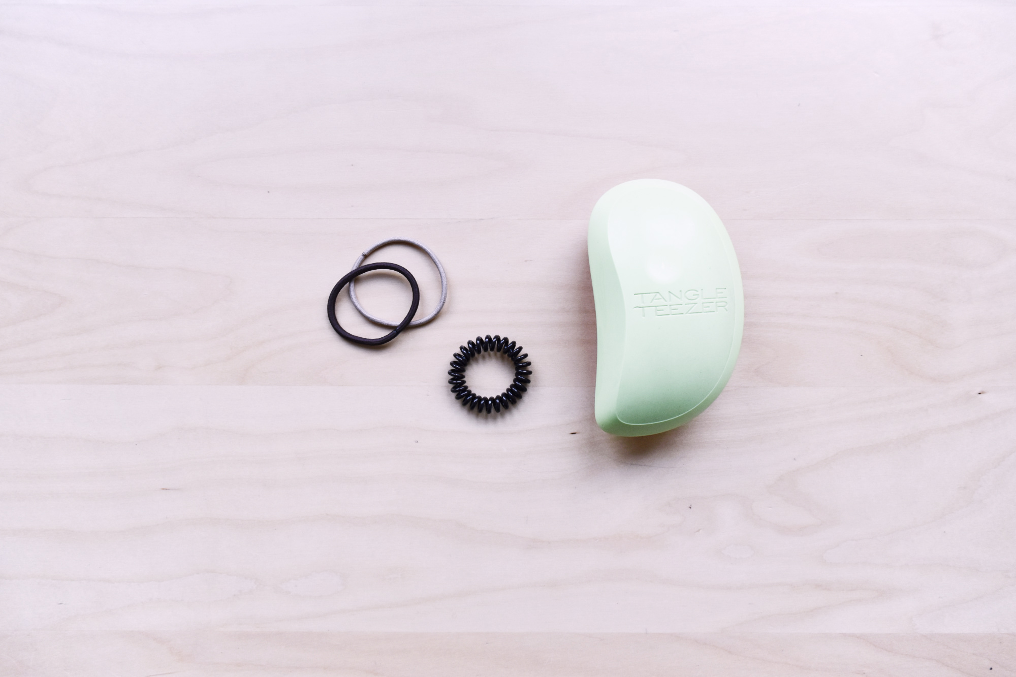 pieptene tangle teezer invisibobble elastic par coffentropy